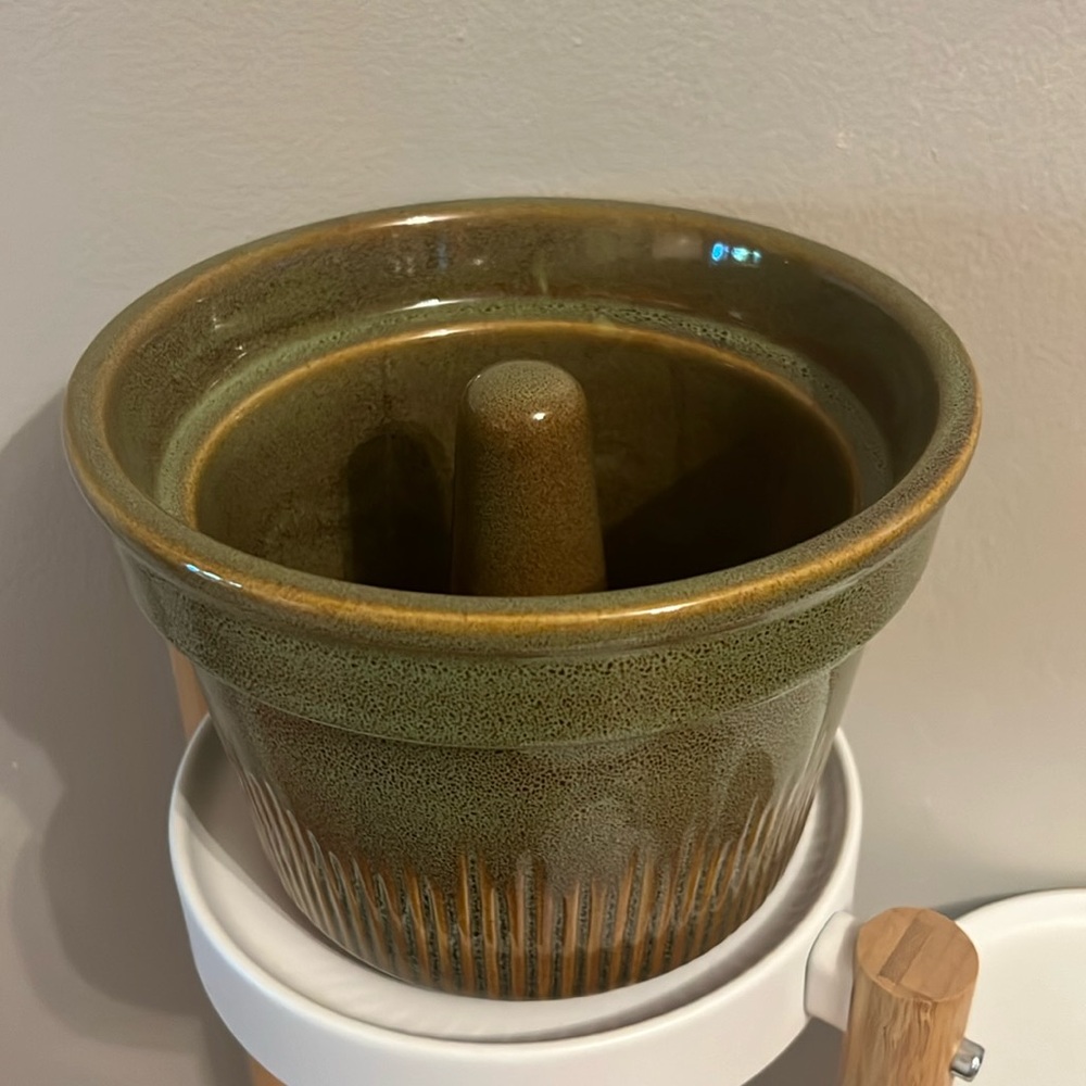 Monkey Bread maker bundt cake at home weight is 5#1.5 oz